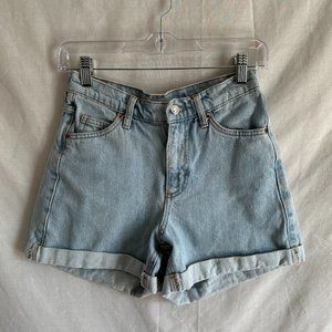 Topshop Roll Hem Denim Short in Mid Blue Size 2